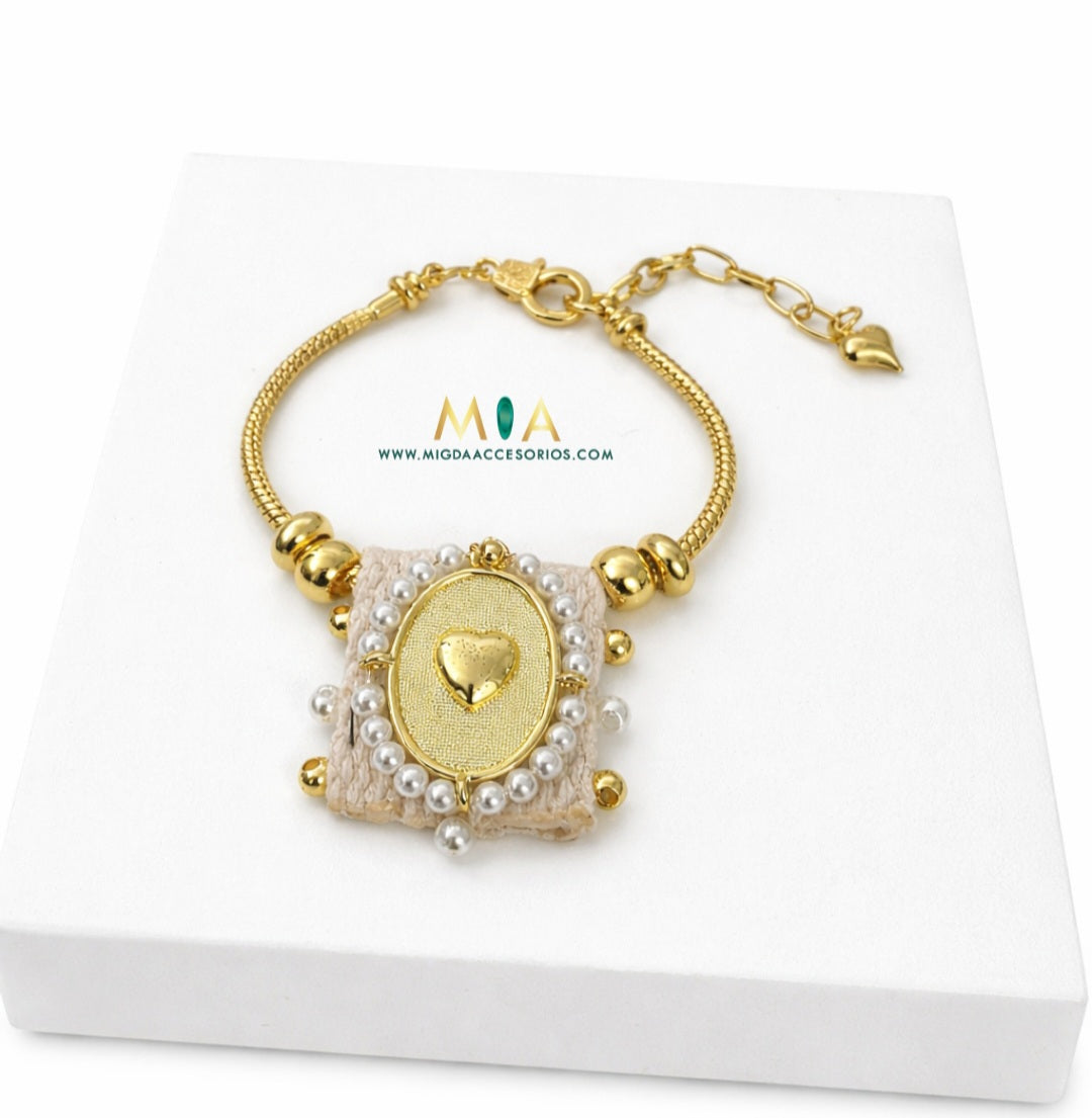 Blush Heart Bracelet