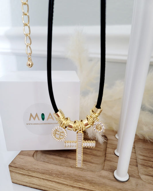 Maxi Cross Necklace