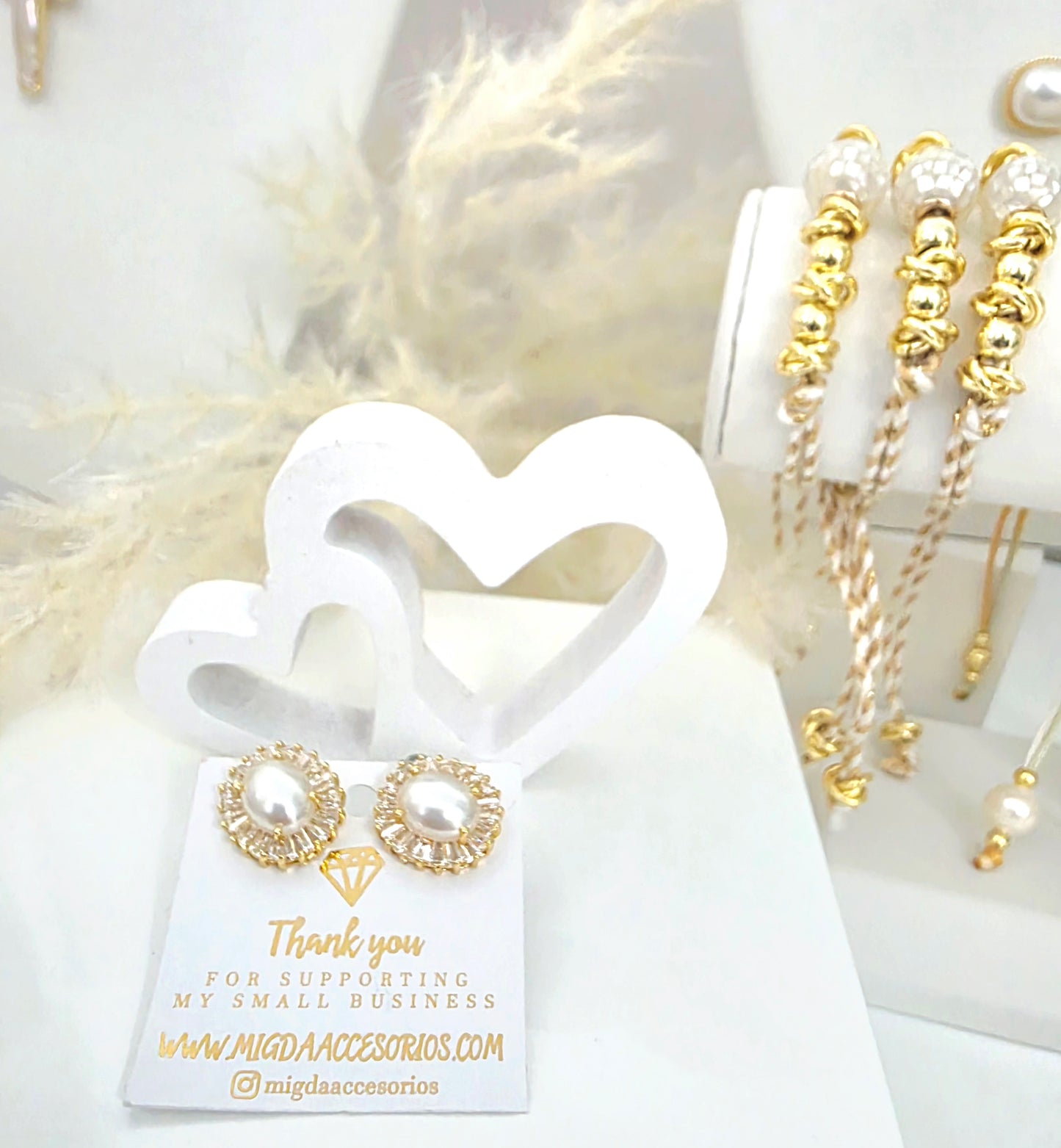 Elegant Pearl Earrings - Gold Plated Pink