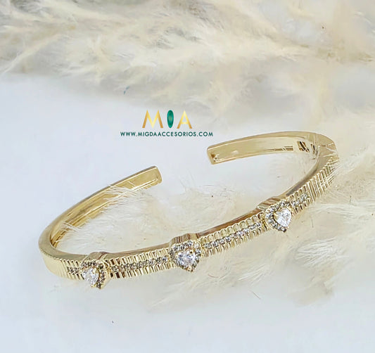 Haloheart Bangle