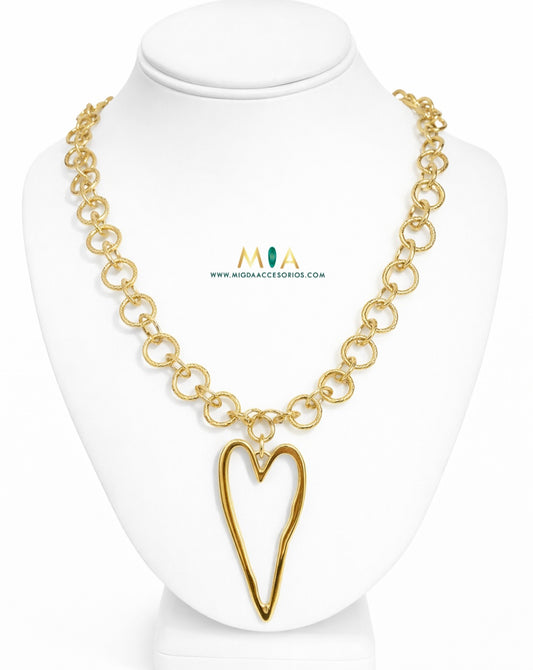 Amore Élancé Heart Necklace