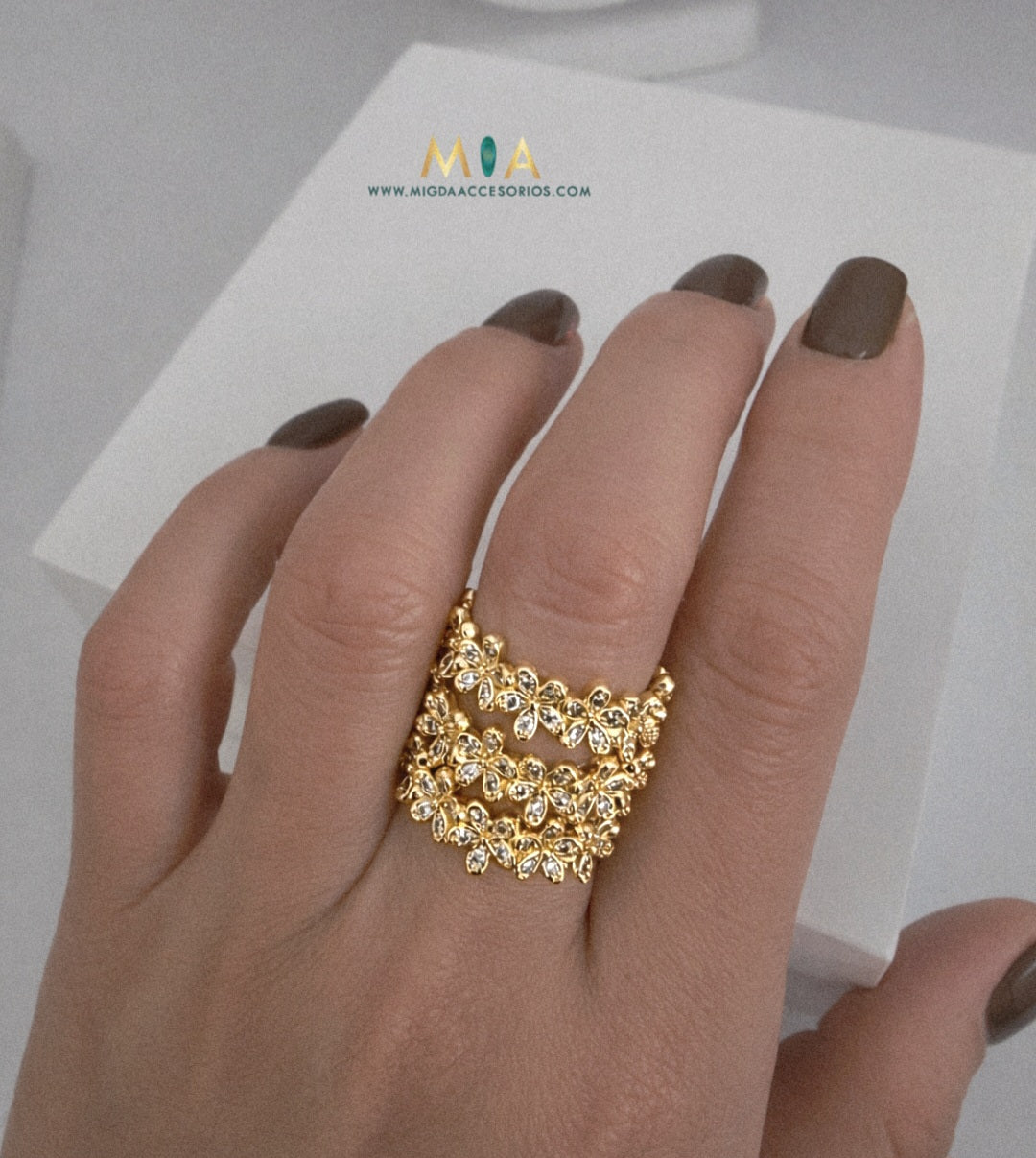 Petal Shine Ring — Set of 4