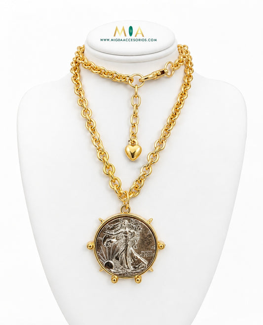 Royal Medallion Necklace –