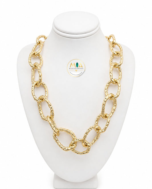 Amora Link Necklace