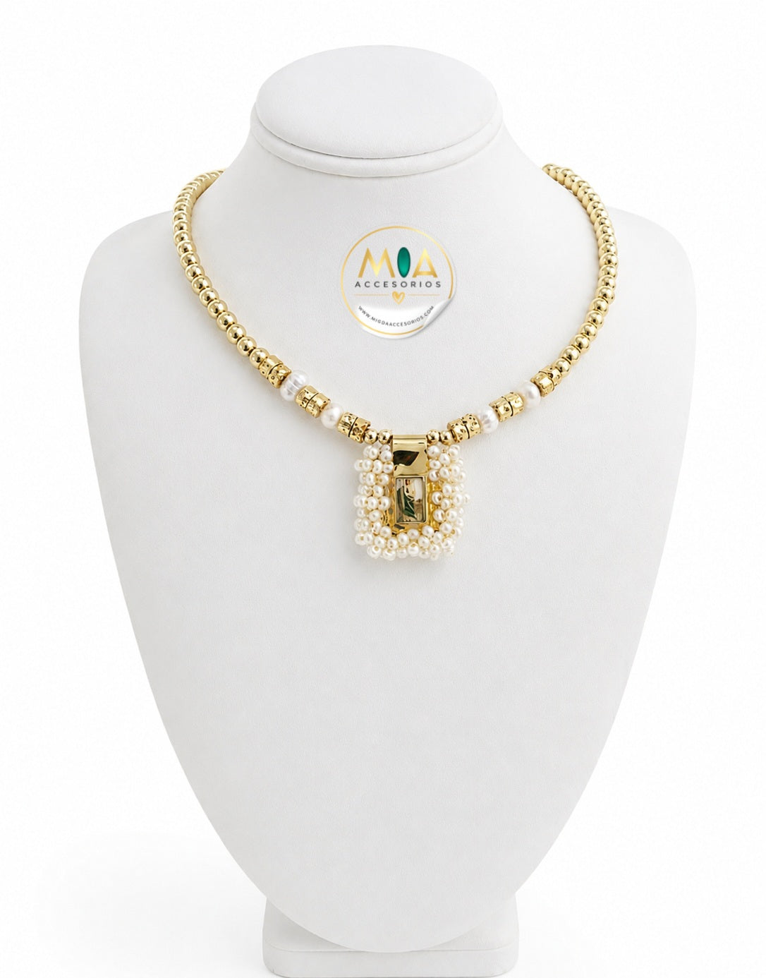 Scapular Choker