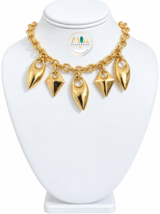 Golden Sculpt Necklace