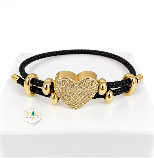 Love Bracelet – Zirconia Heart on Black Cord