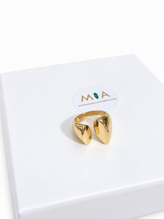 Golden Sculpt Ring